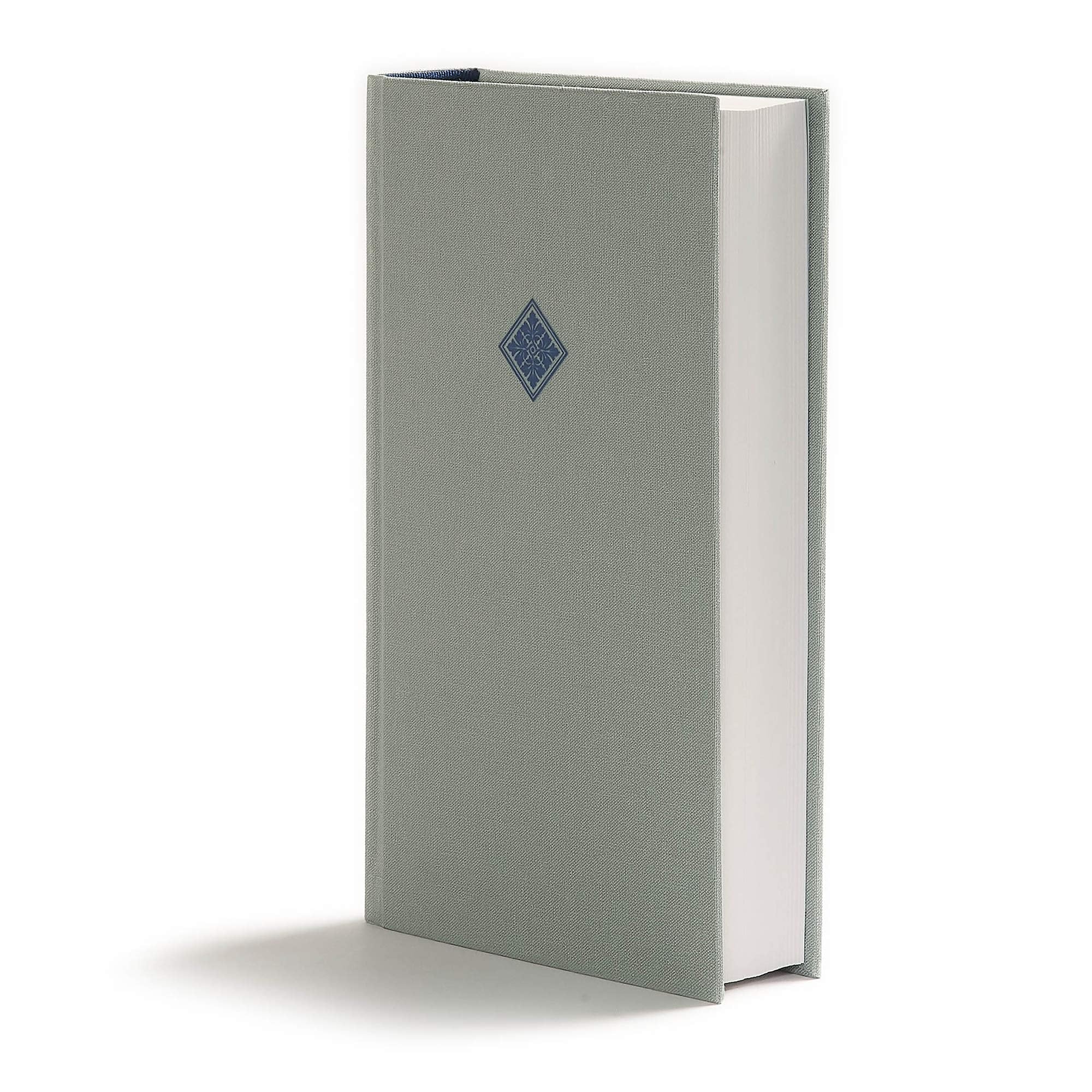 Csb Reader'S Bible, Gray Cloth Over Board, Black Letter, Singlecolumn, Reader'S Format, Slip Case, Easytoread Bible Serif Typ