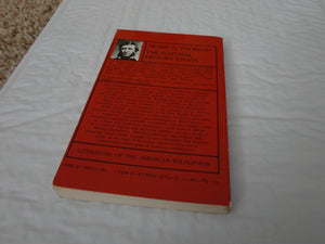 The Natural History Essays (Literature of the American Wilderness),Used