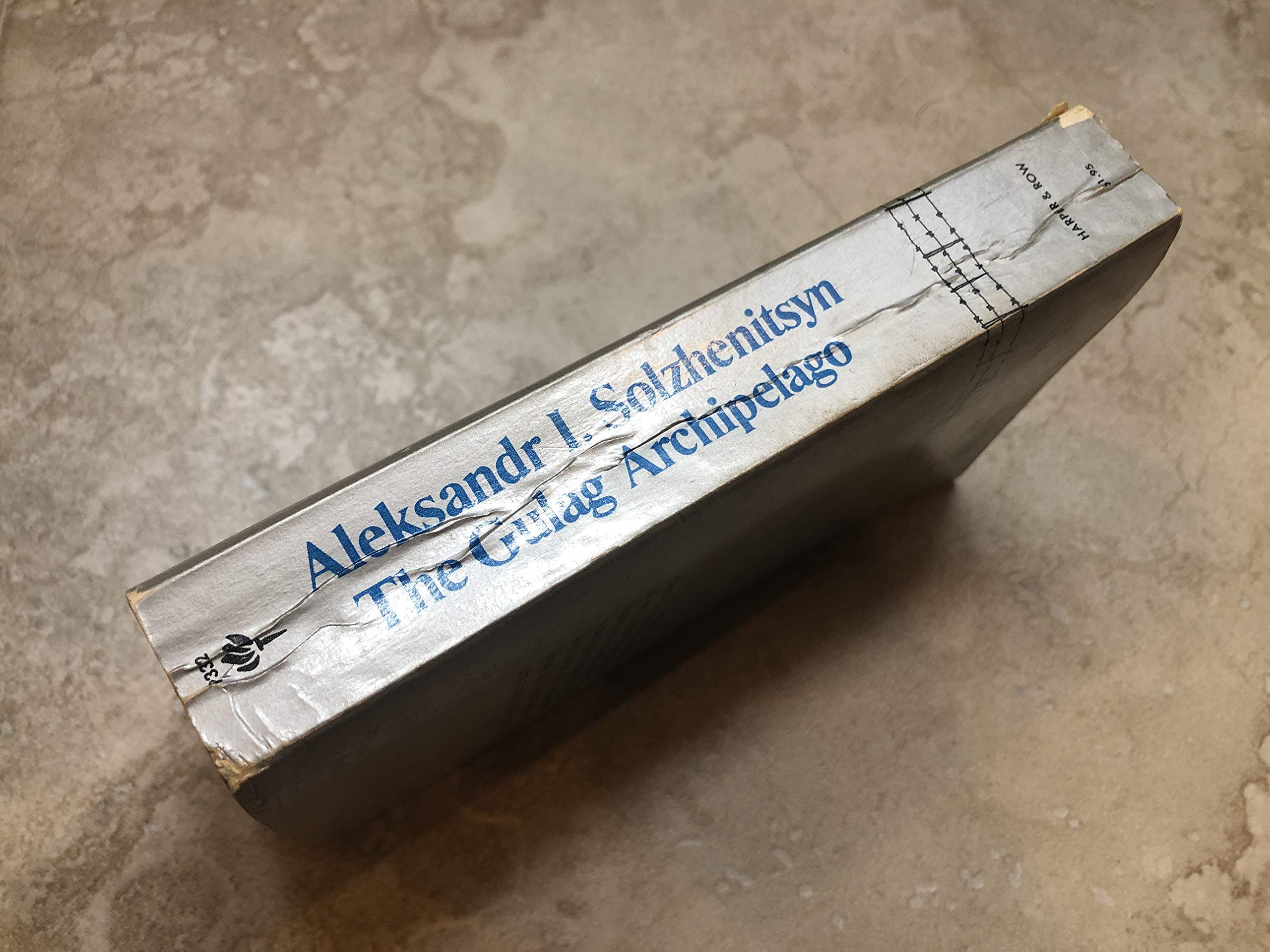 The Gulag Archipelago 19181956: An Experiment In Literary Investigation, Parts Iii (English And Russian Edition)-used