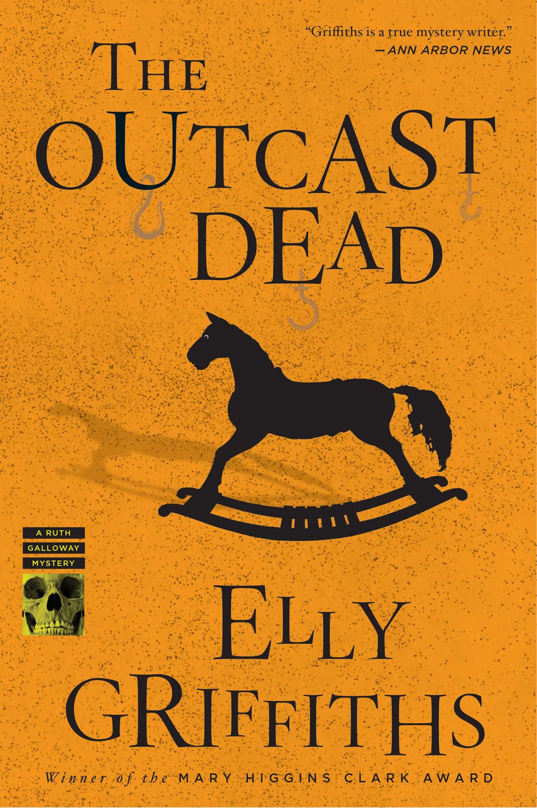 The Outcast Dead (Ruth Galloway Mysteries, 6),Used
