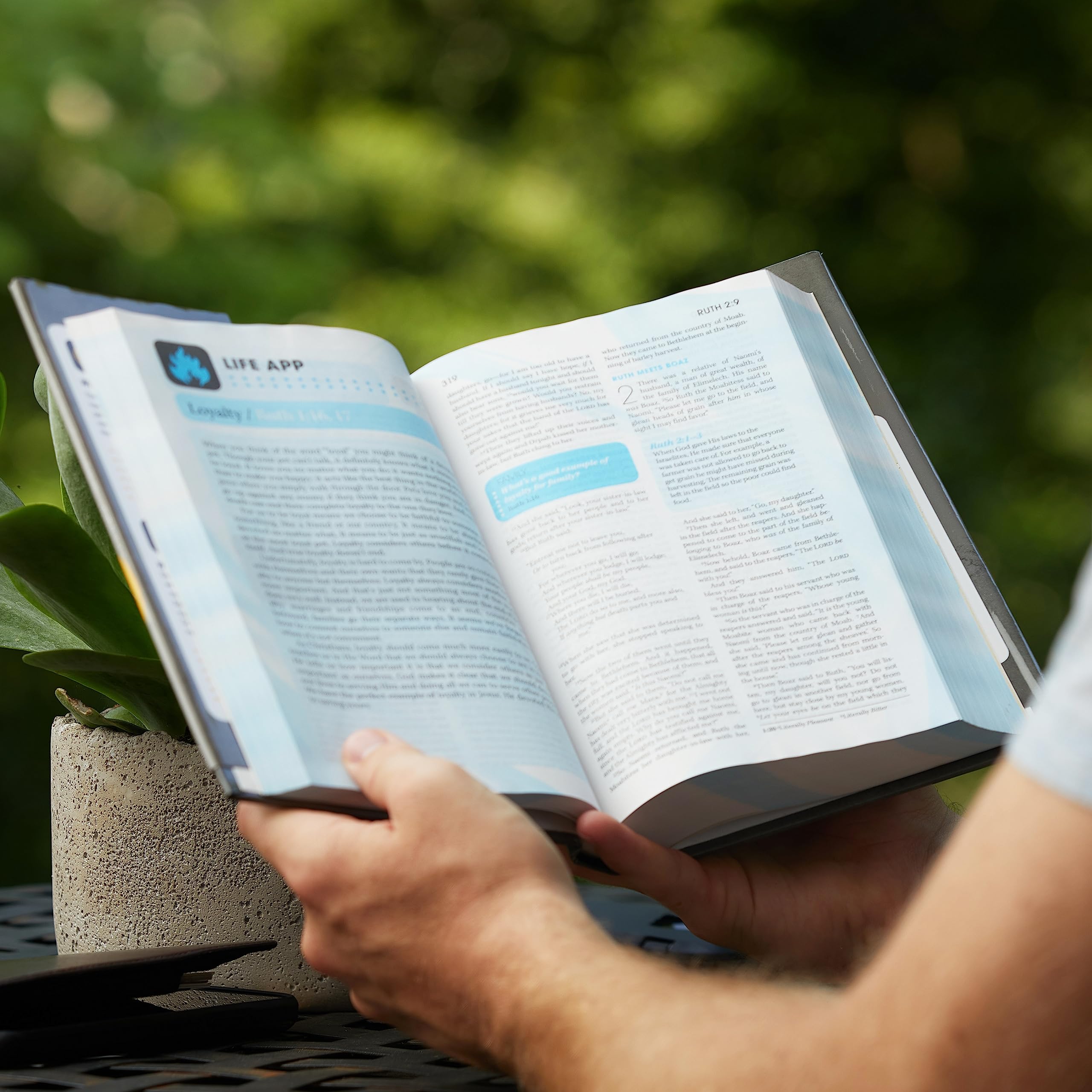 NKJV, Extreme Teen Study Bible, Leathersoft, Gray: Real Faith for Real Life,Used