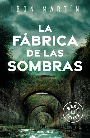 La fbrica de las sombras / The Factory of Shadows (CRMENES DEL FARO, LOS) (Spanish Edition),New