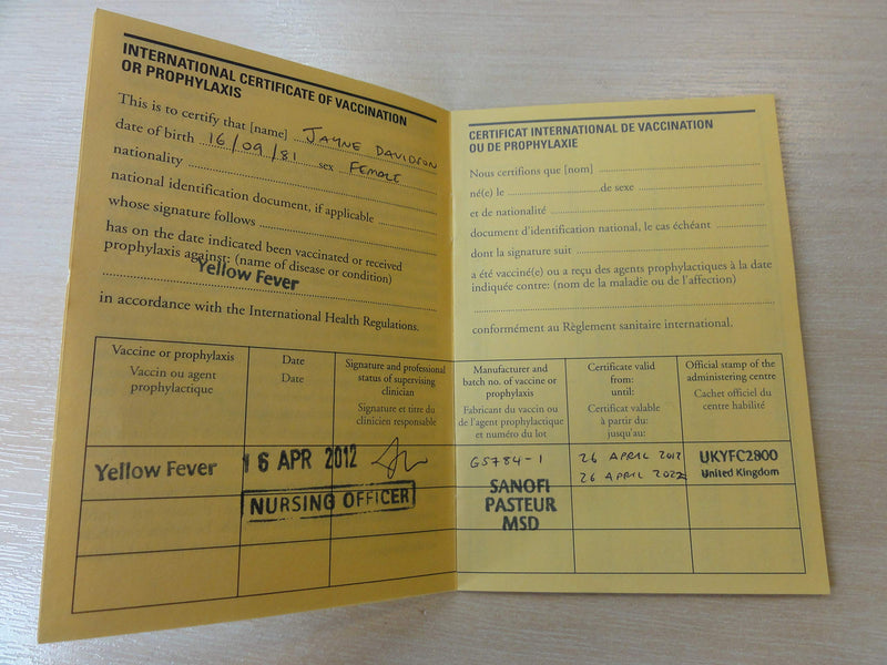 International Certificate of Vaccination with Vinyl Document Holder  World Health Organization Bilingual Version [cards] World ,New