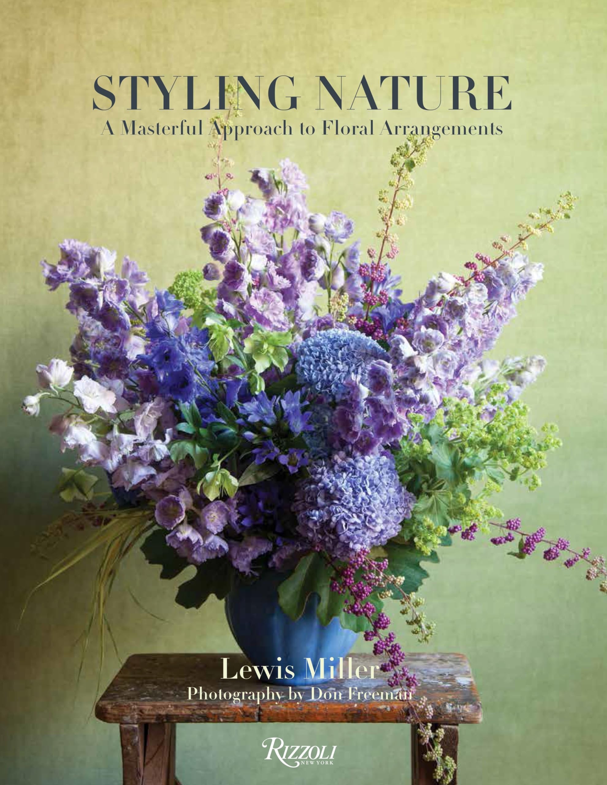 Styling Nature: A Masterful Approach to Floral Arrangements,Used