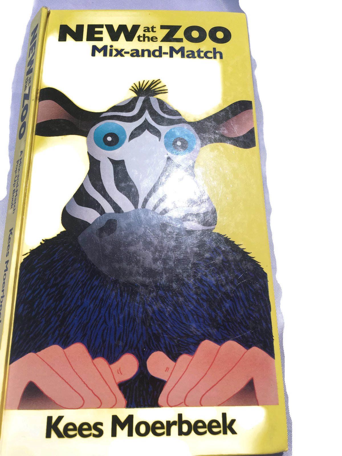NEW AT THE ZOO (MixAndMatch PopUp Book),Used