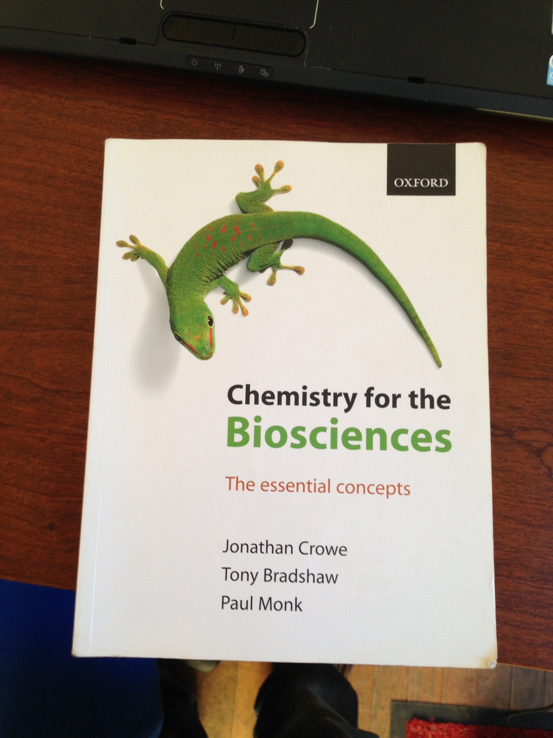 Chemistry for the Biosciences: The Essential Concepts,New