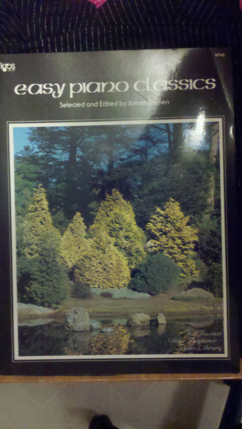 Wp42  Easy Piano Classics  Bastien (Bastien Older Beginner Piano Library),New