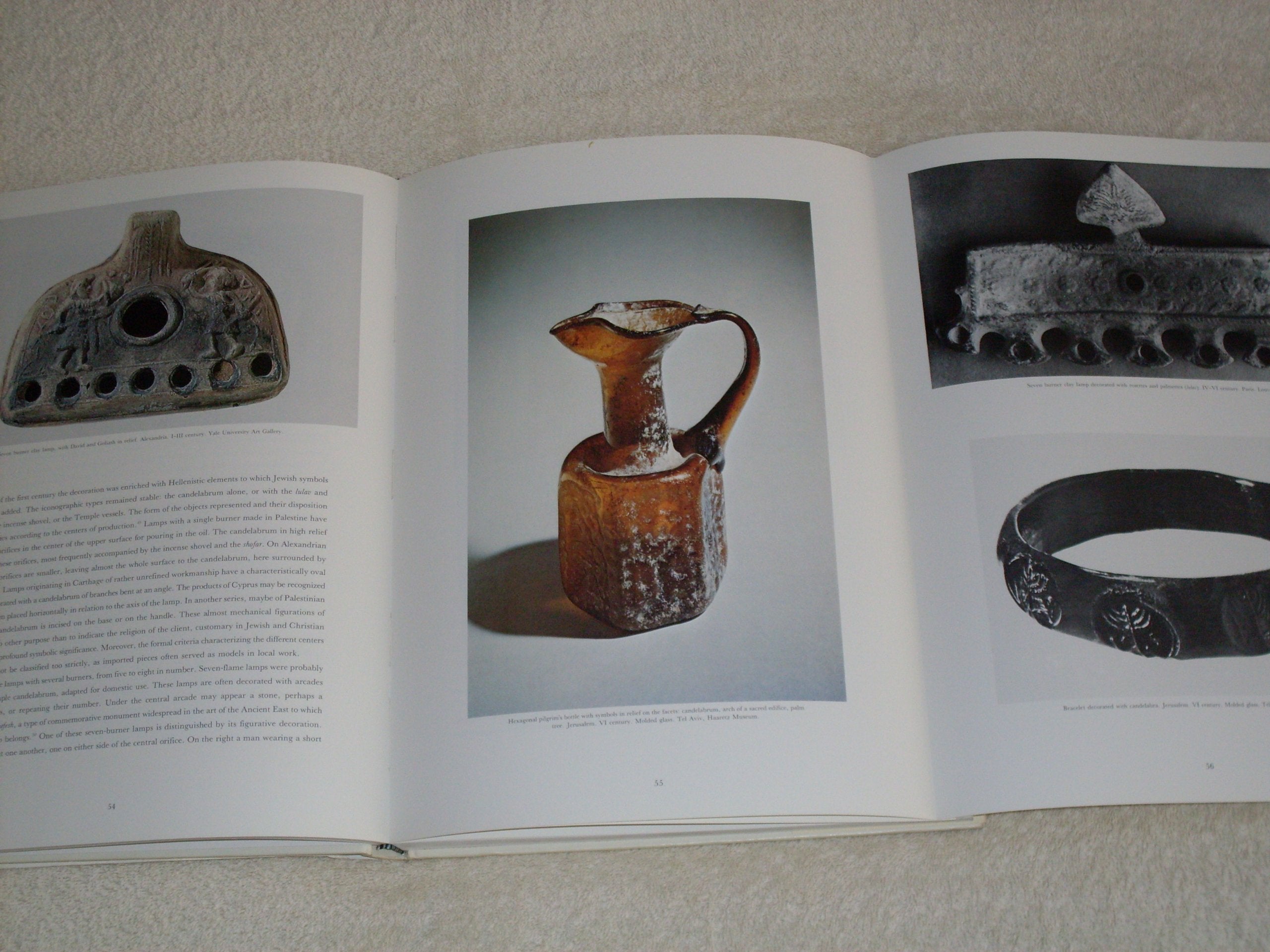 Ancient Jewish Art: East and West (English and French Edition),Used