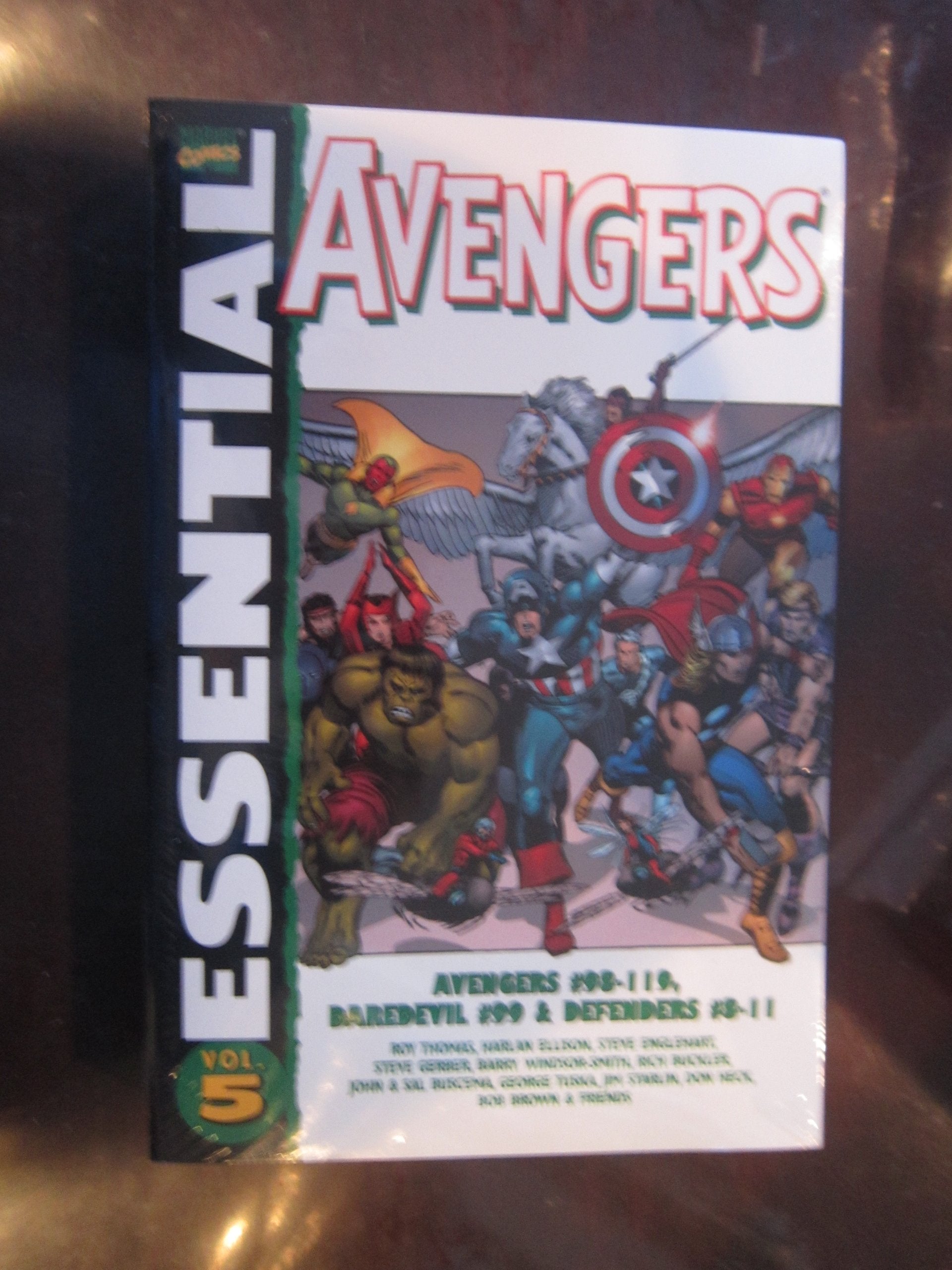 Essential Avengers, Vol. 5 (Marvel Essentials)-new