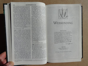 NIV Men's Devotional Bible: New International Version,Used