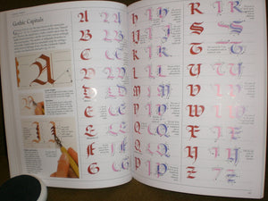The Art of Calligraphy: A Practical Guide to the Skills and Techniques,New