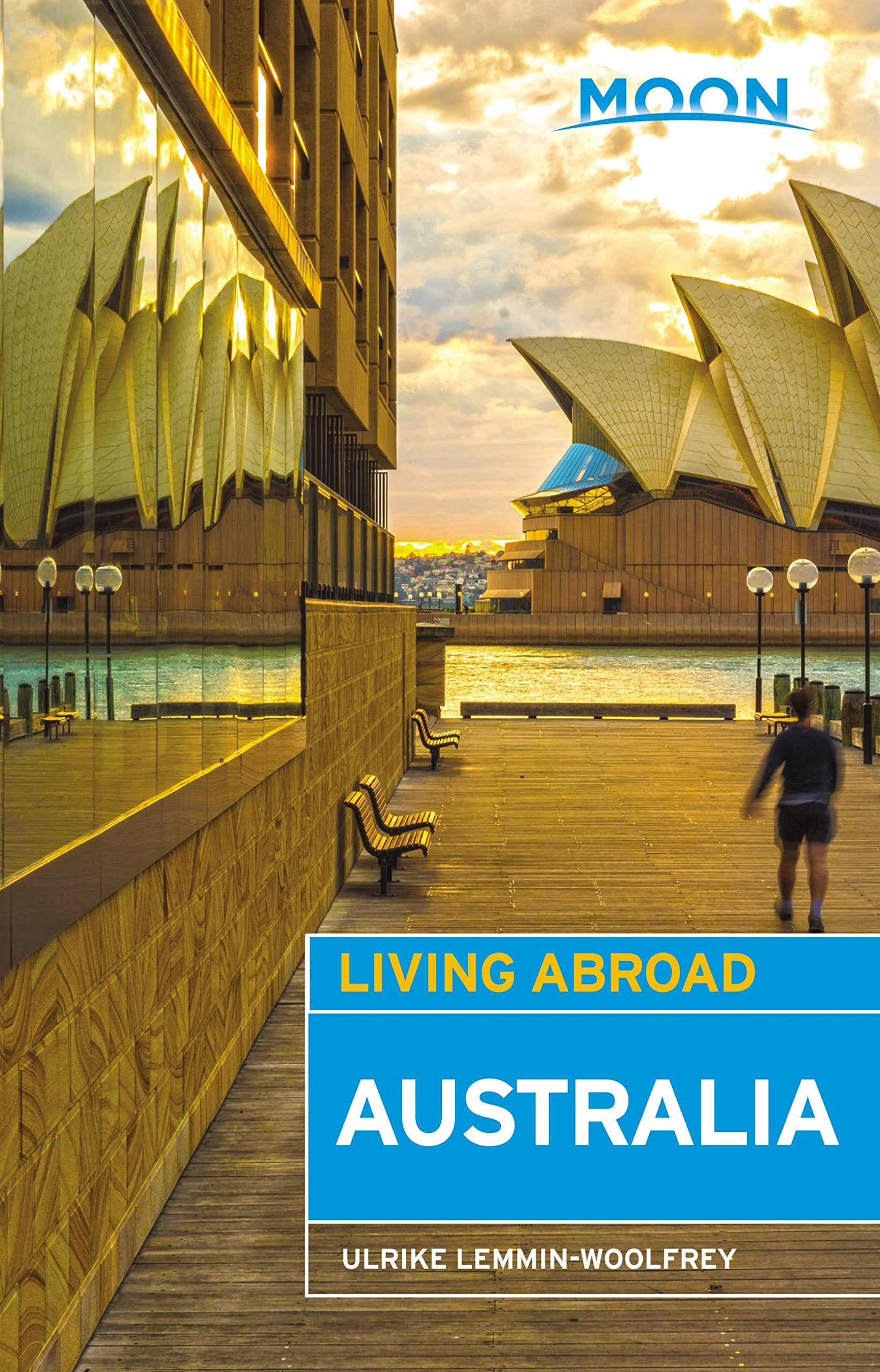 Moon Living Abroad Australia,Used