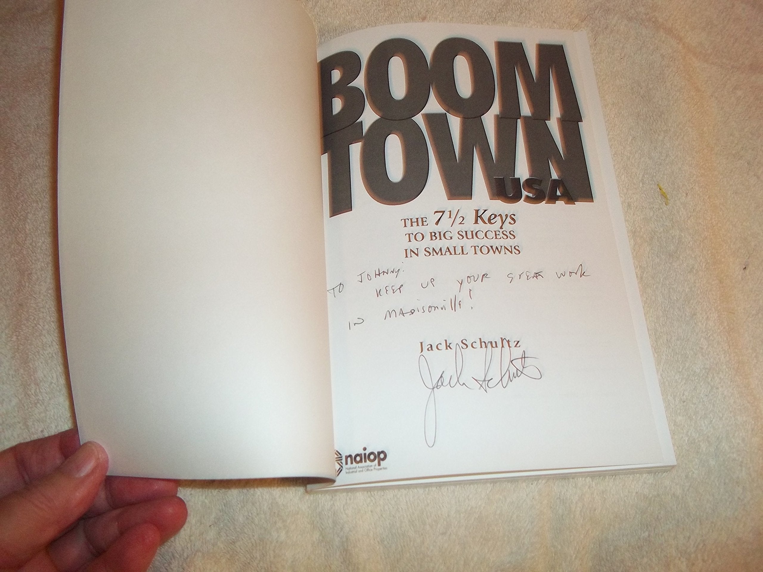 Boomtown USA: The 71/2 Keys to Big Success in Small Towns,New