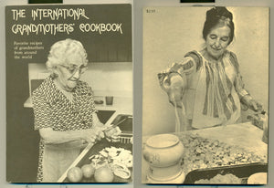 The International Grandmothers' Cookbook (Favorite Recipes Of Grandmothers From Around The World),Used