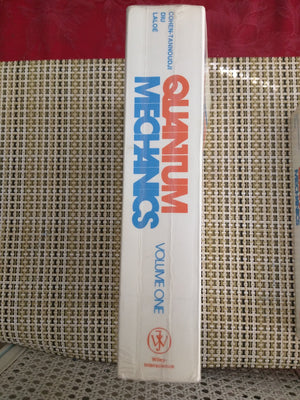 Quantum Mechanics. Volume I,New