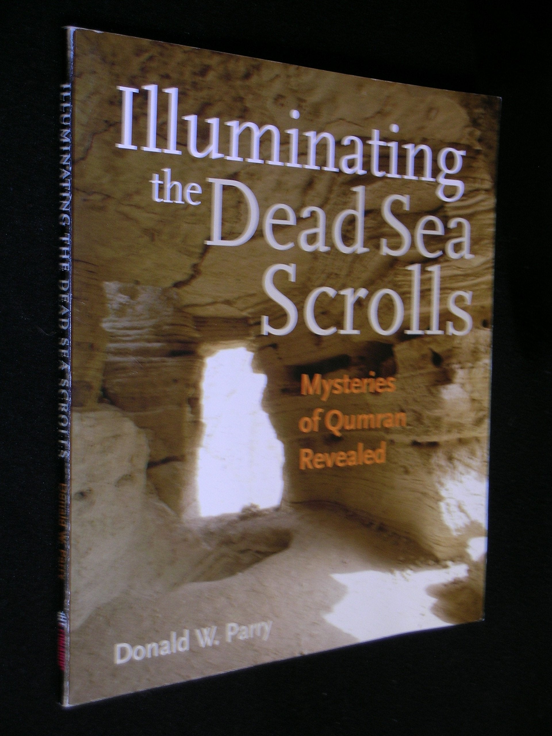 Illuminating the Dead Sea Scrolls,Used