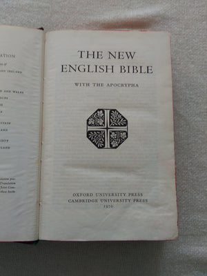 The New English Bible, the Apocrypha, Oxford University Press, 1970,Used