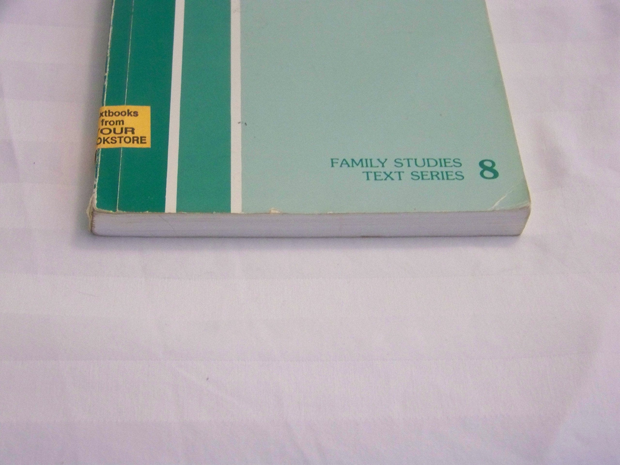 Family Stress Management (Family Studies Text series),Used