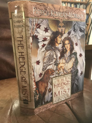 The Hedge of Mist: A Book of the Keltiad (Tales of Arthur, Vol. 3),Used