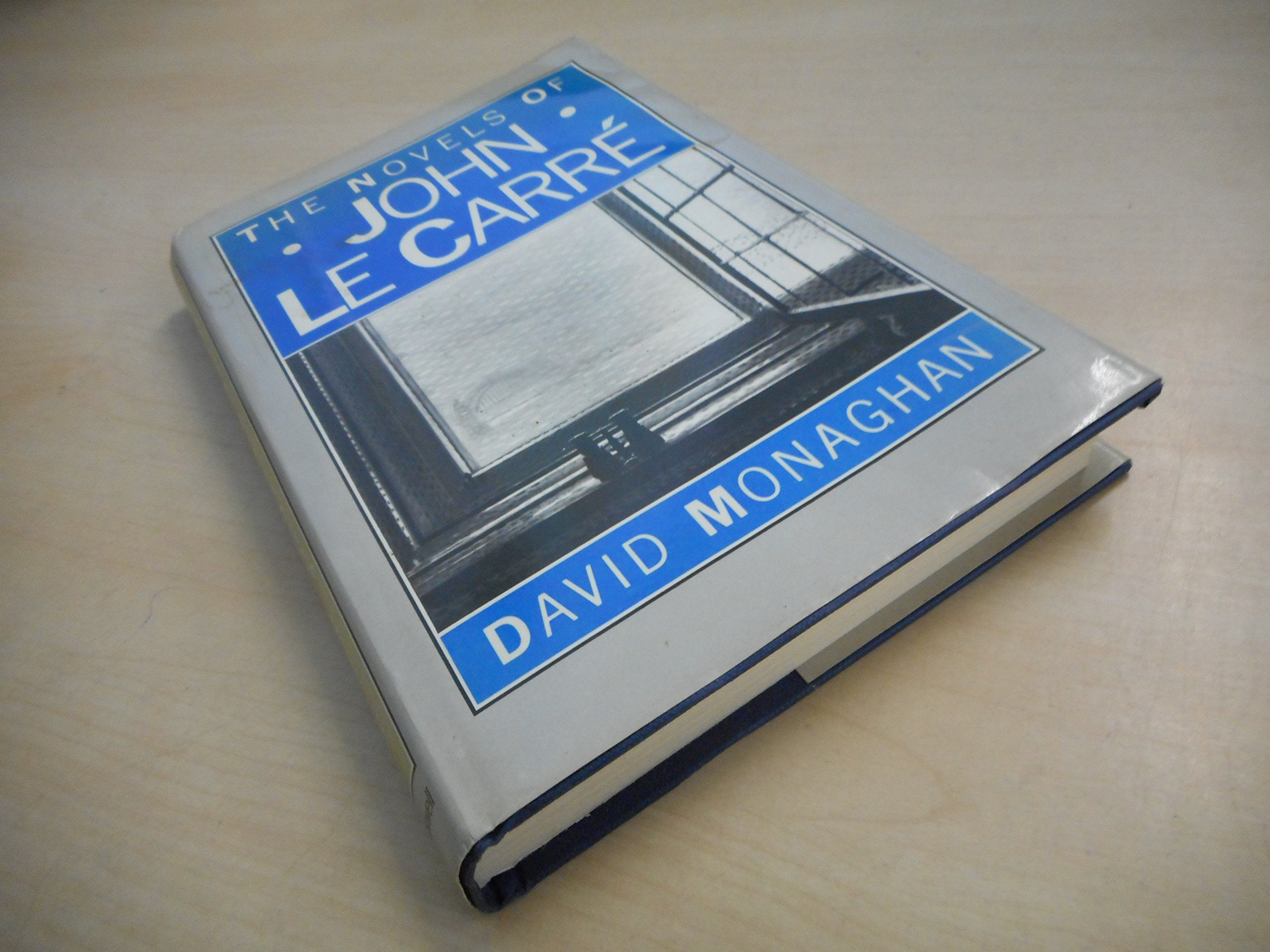 THE NOVELS OF JOHN LE CARR E,Used