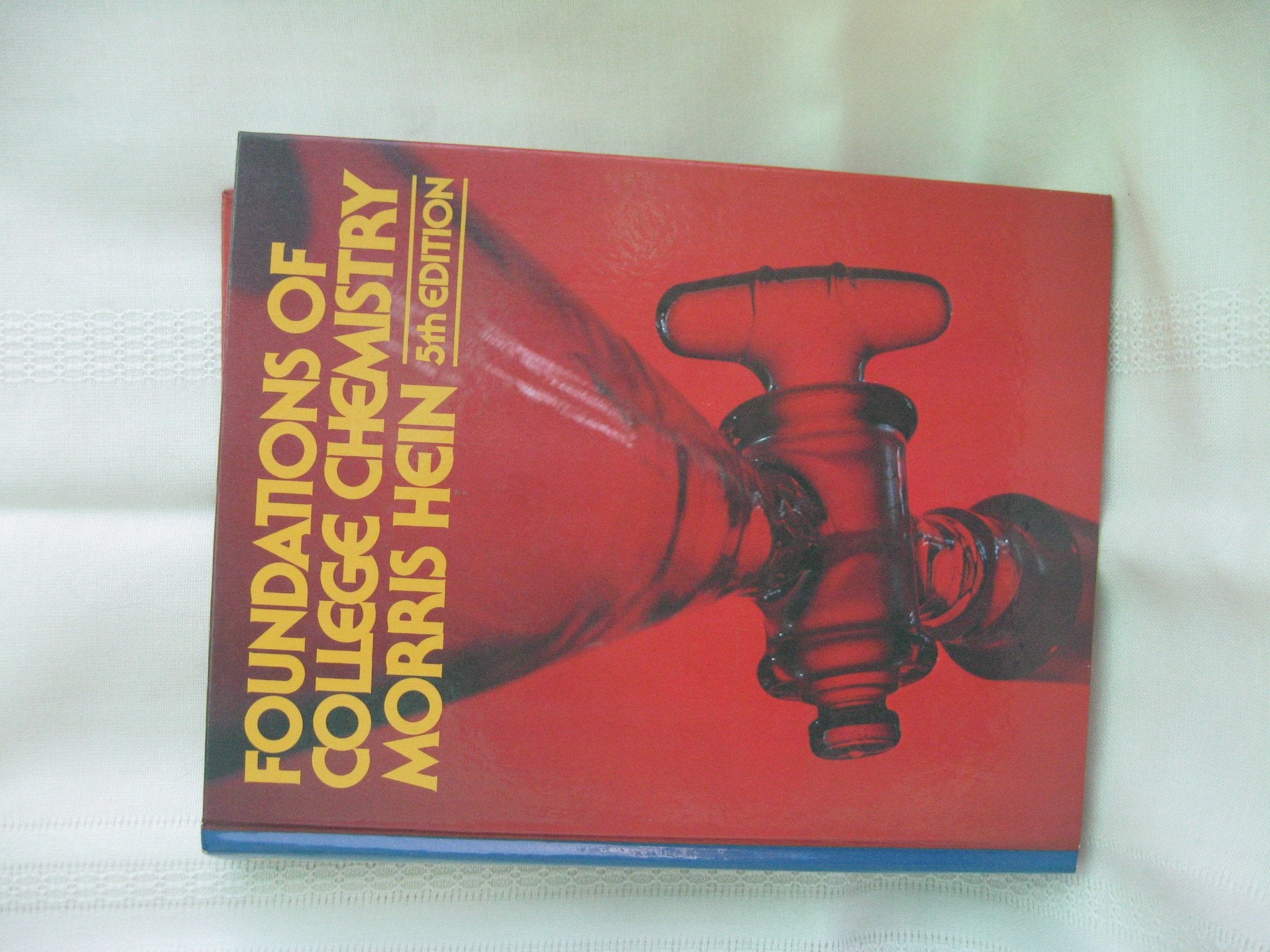 Foundations of college chemistry (The Brooks/Cole series in chemistry),Used