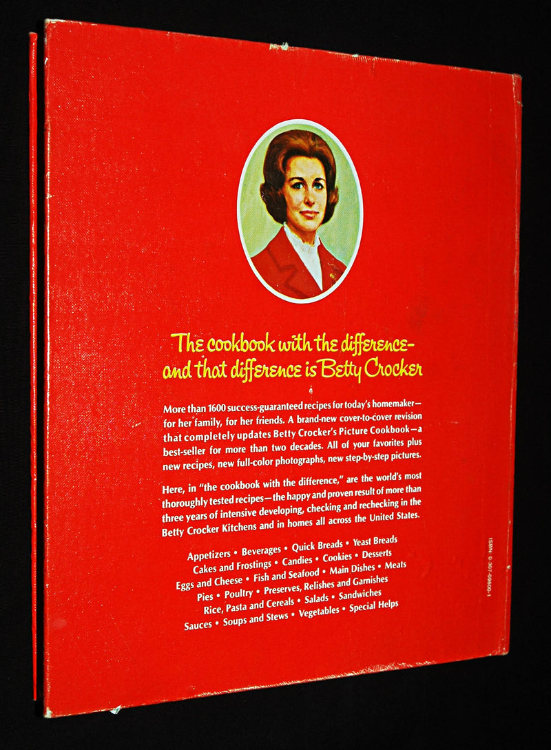 Betty Crocker's Cookbook 5 Ring Binder (Red Pie Cover) (Red Pie Cover),Used