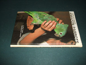 Taming And Training Amazon Parrots,Used