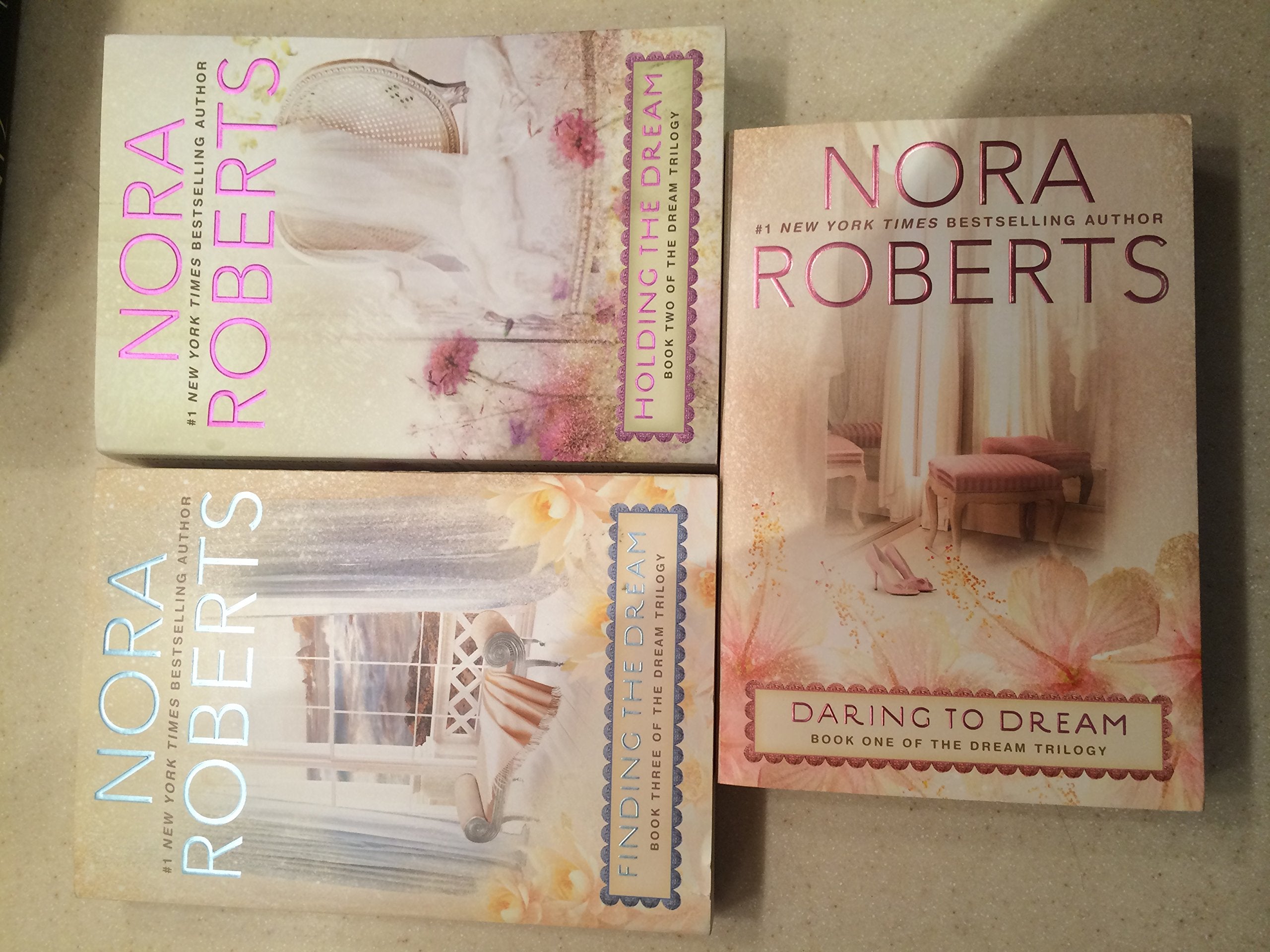 Dream Box Set (Dream Trilogy) Daring to Dream / Holding the Dream / Finding the Dream,Used