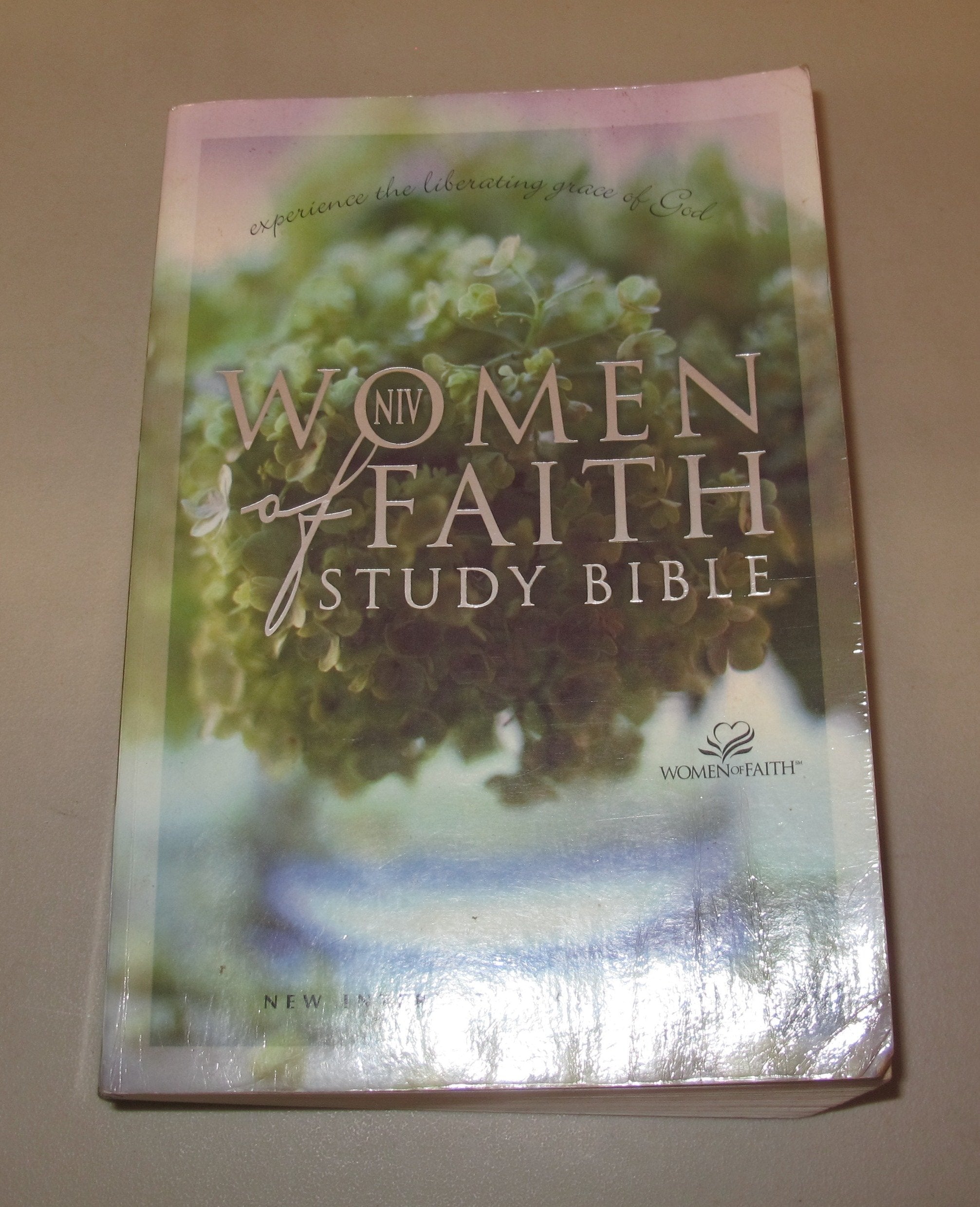 NIV Women of Faith Study Bible,New