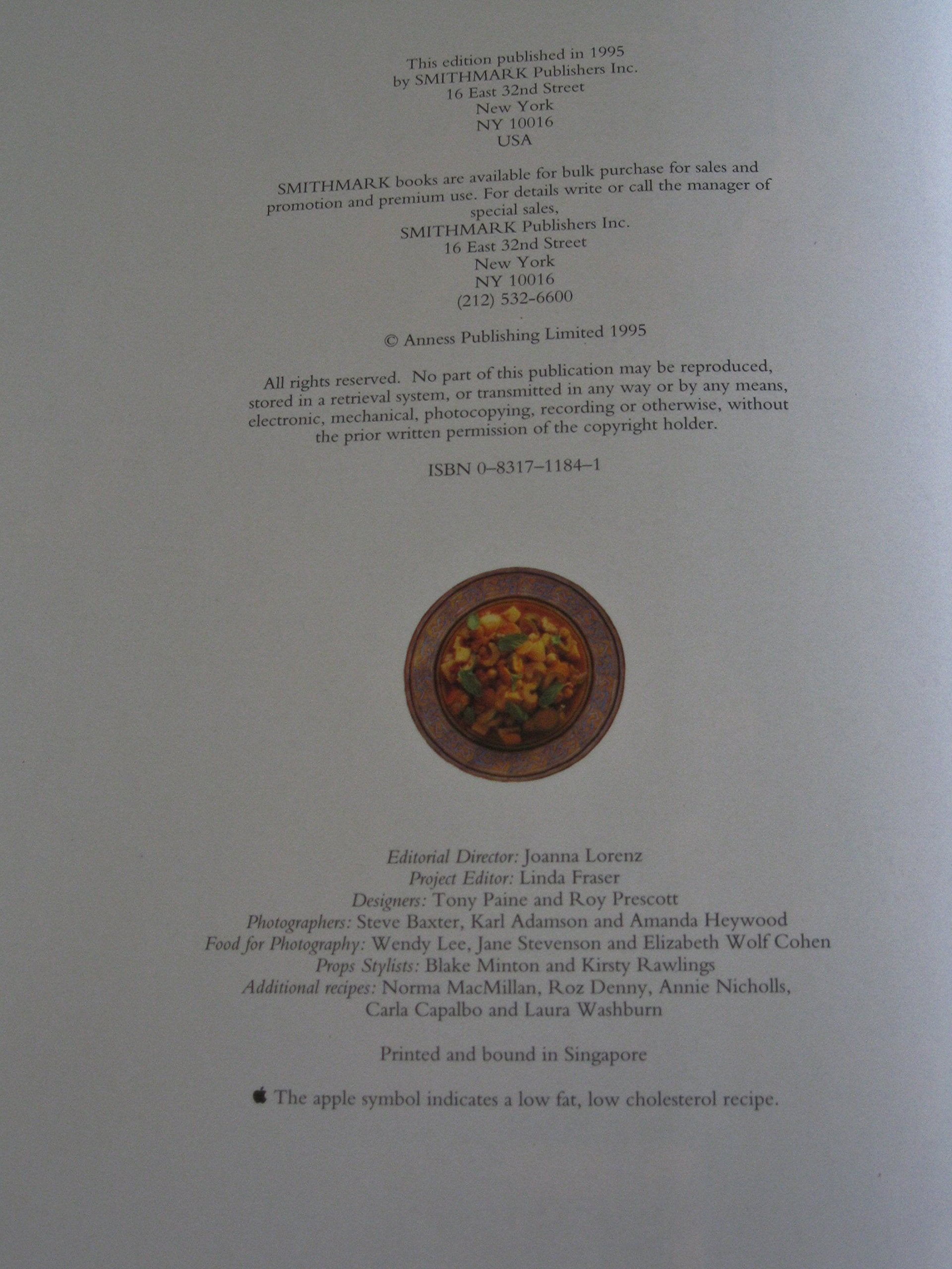 The Essential Vegetarian Cookbook: Over 75 Savory Recipes for Meatless Meals (Creative Cooking Library),Used