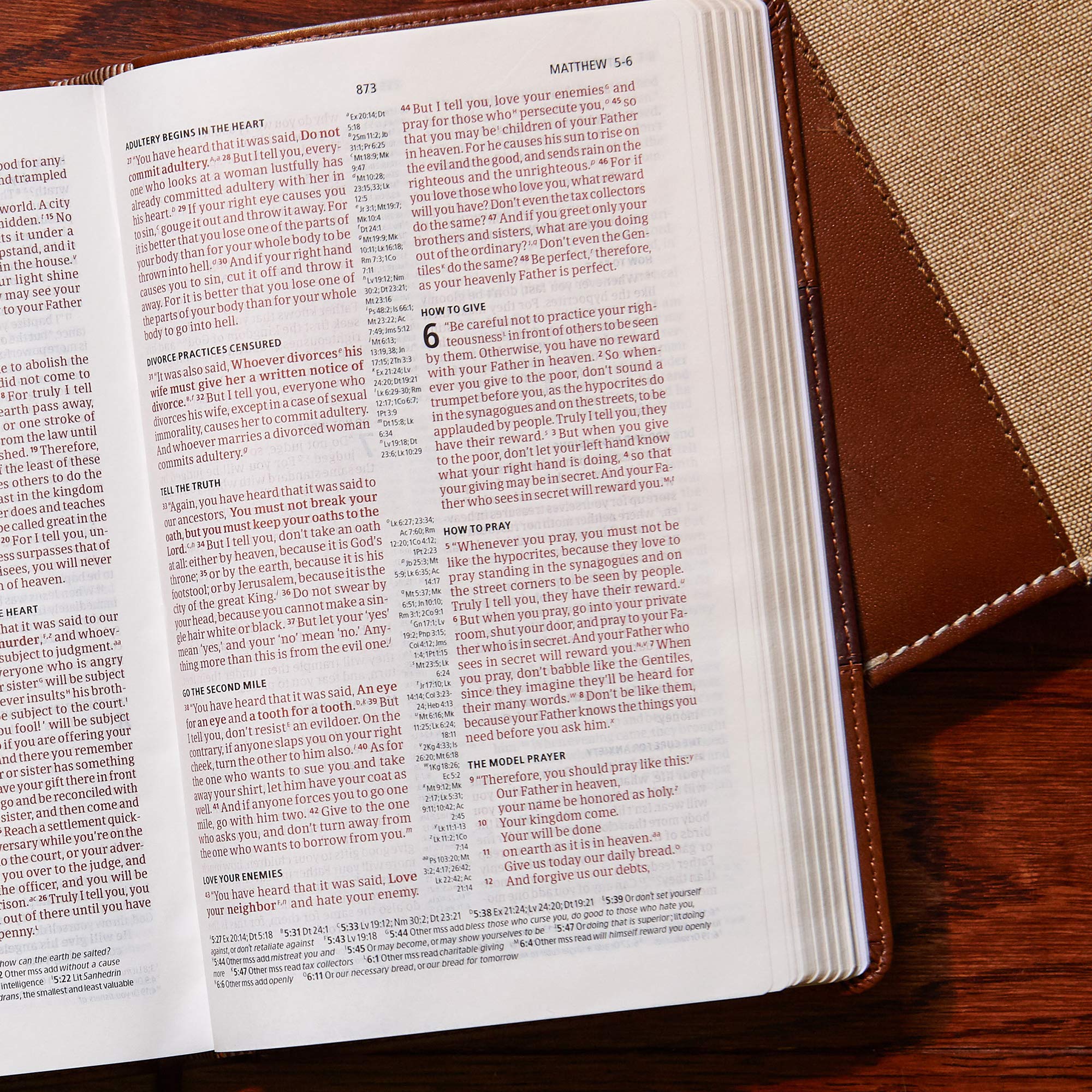 CSB Ultrathin Reference Bible, Saddle Brown LeatherTouch,Used