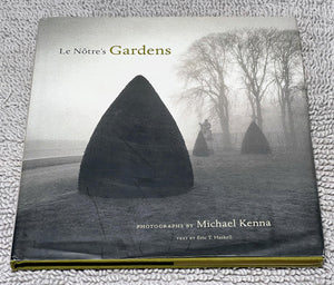 Le Notre'S Gardens (English And French Edition),Used