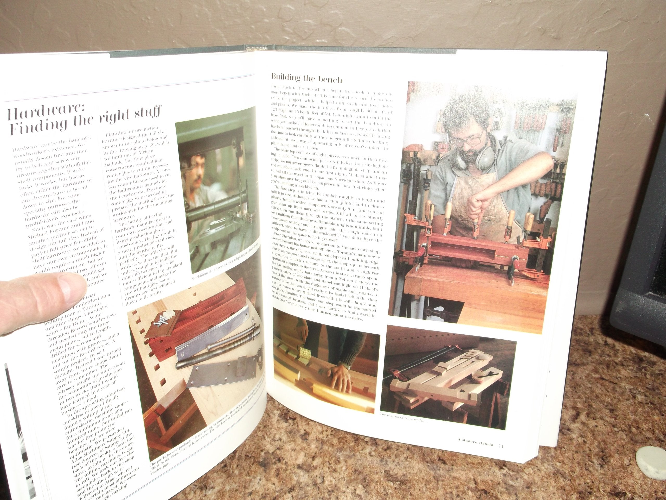 The Workbench Book: A Craftsman's Guide from the Publishers of FWW (Craftsman's Guide to),Used