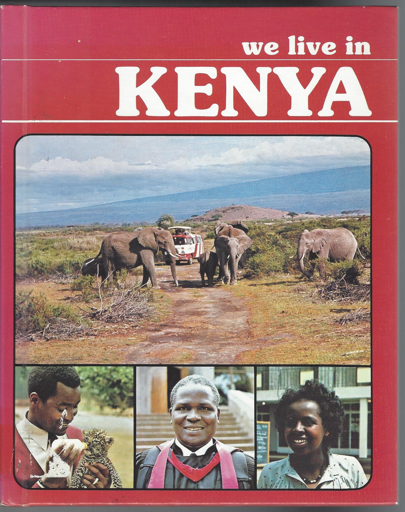 We Live in Kenya (Living Here Book),Used