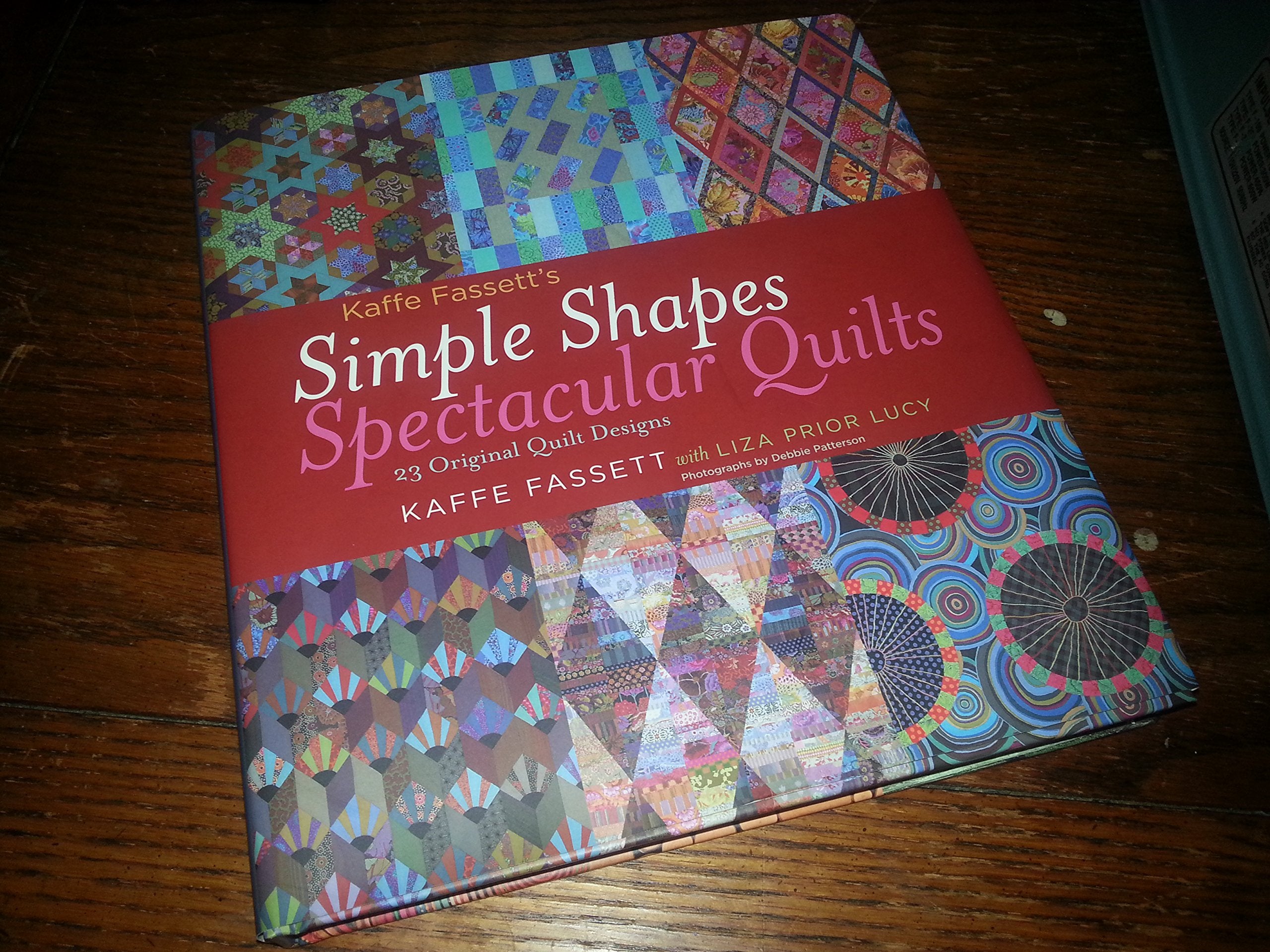 Kaffe Fassett's Simple Shapes Spectacular Quilts: 23 Original Quilt Designs,New
