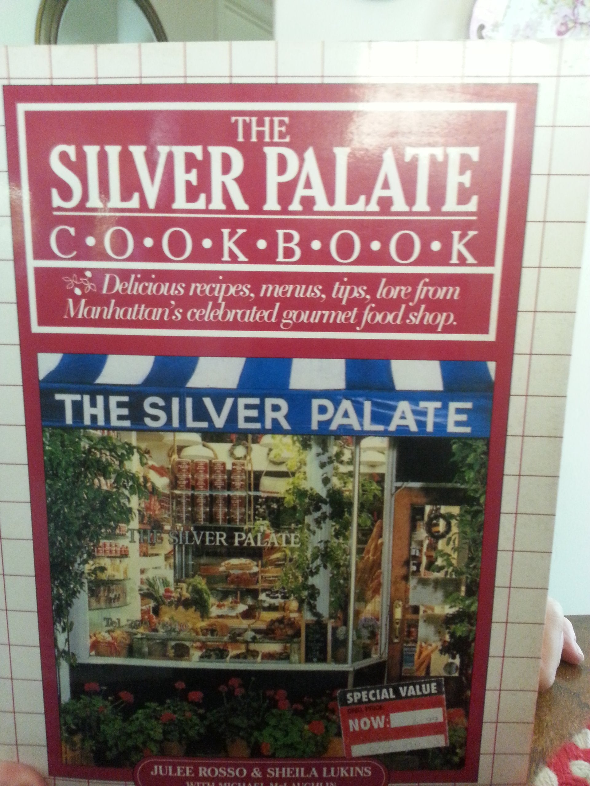 The Silver Palate Cookbook (Thorndike Press Large Print Paperback Series),Used