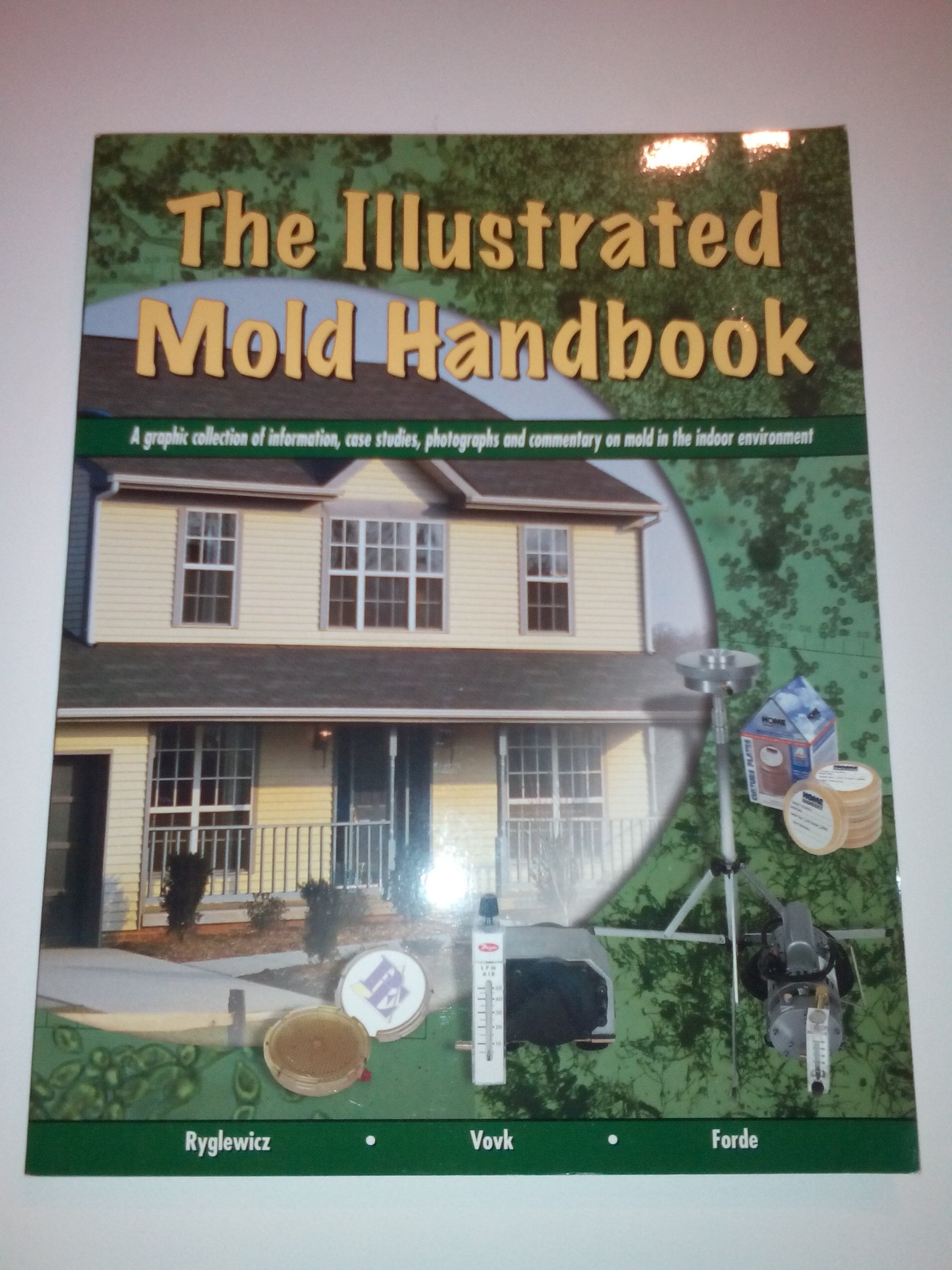 The Illustrated Mold Handbook,Used