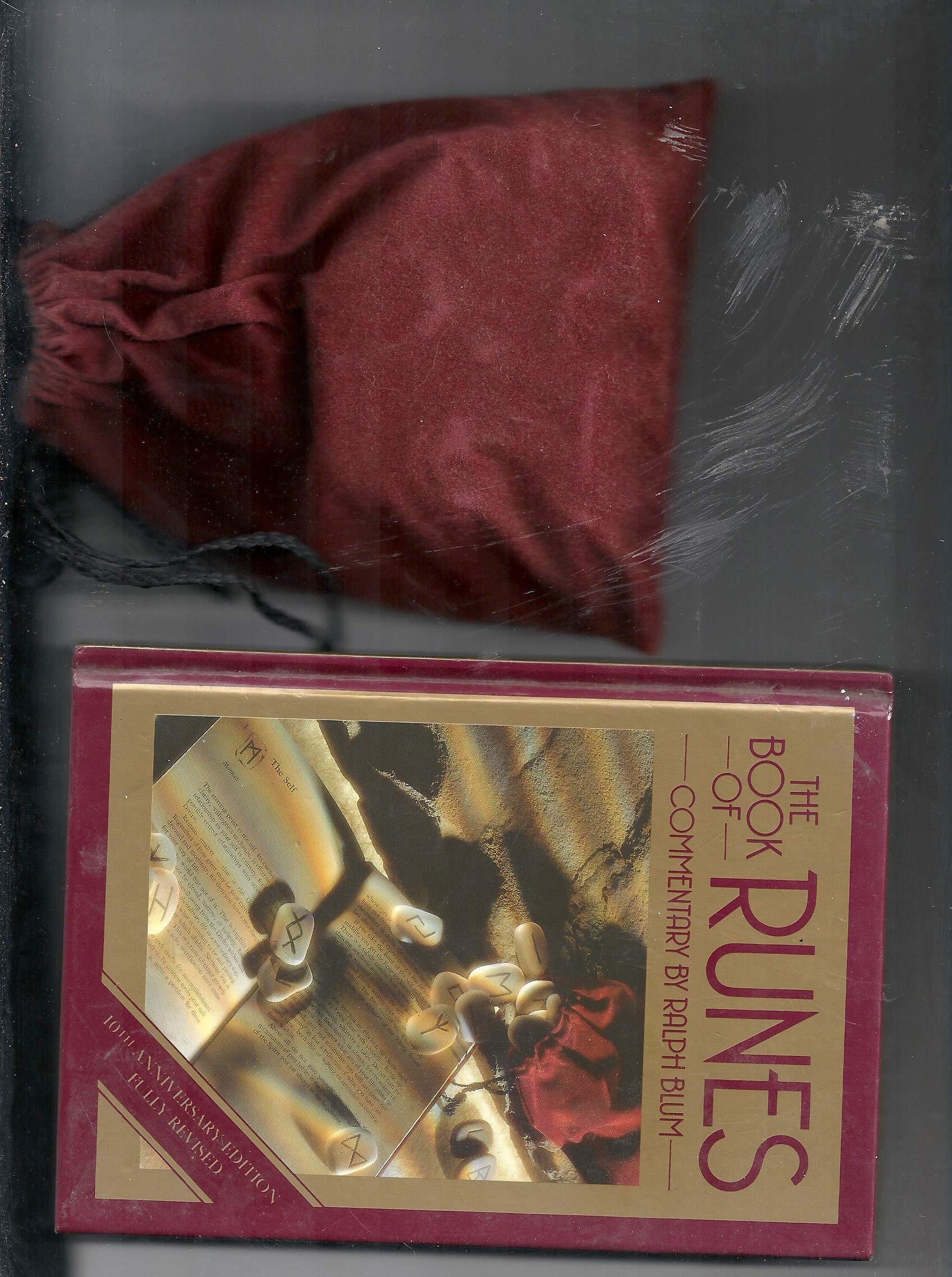 The Book Of Runes: A Handbook For The Use Of An Ancient Oracle, The Viking Runes,New