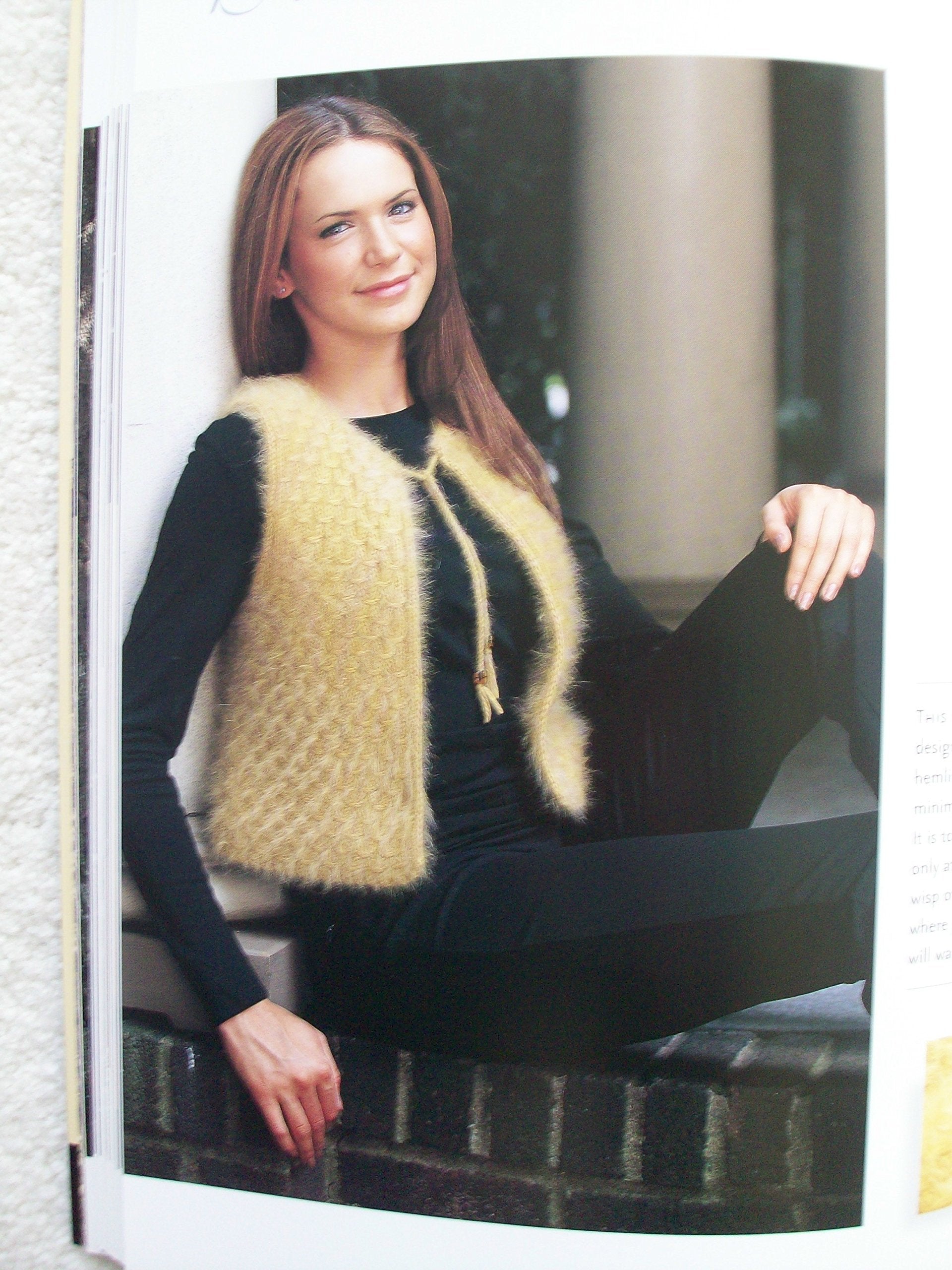Beyond Wool: 25 Knitted Projects Using Natural Fibers,Used