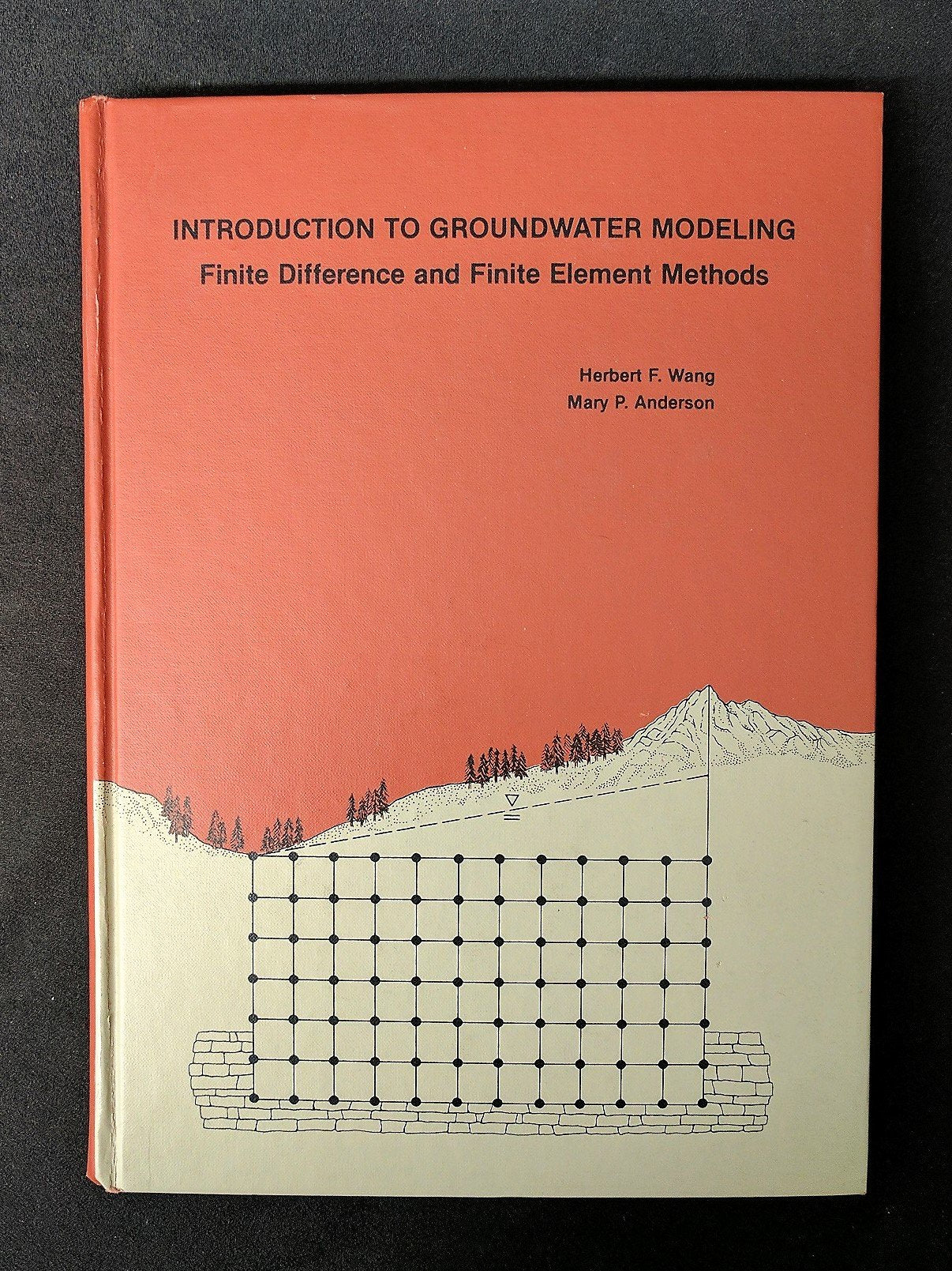 Introduction to Groundwater Modeling: Finite Difference and Finite Element Methods (Series of Books in Geology),Used