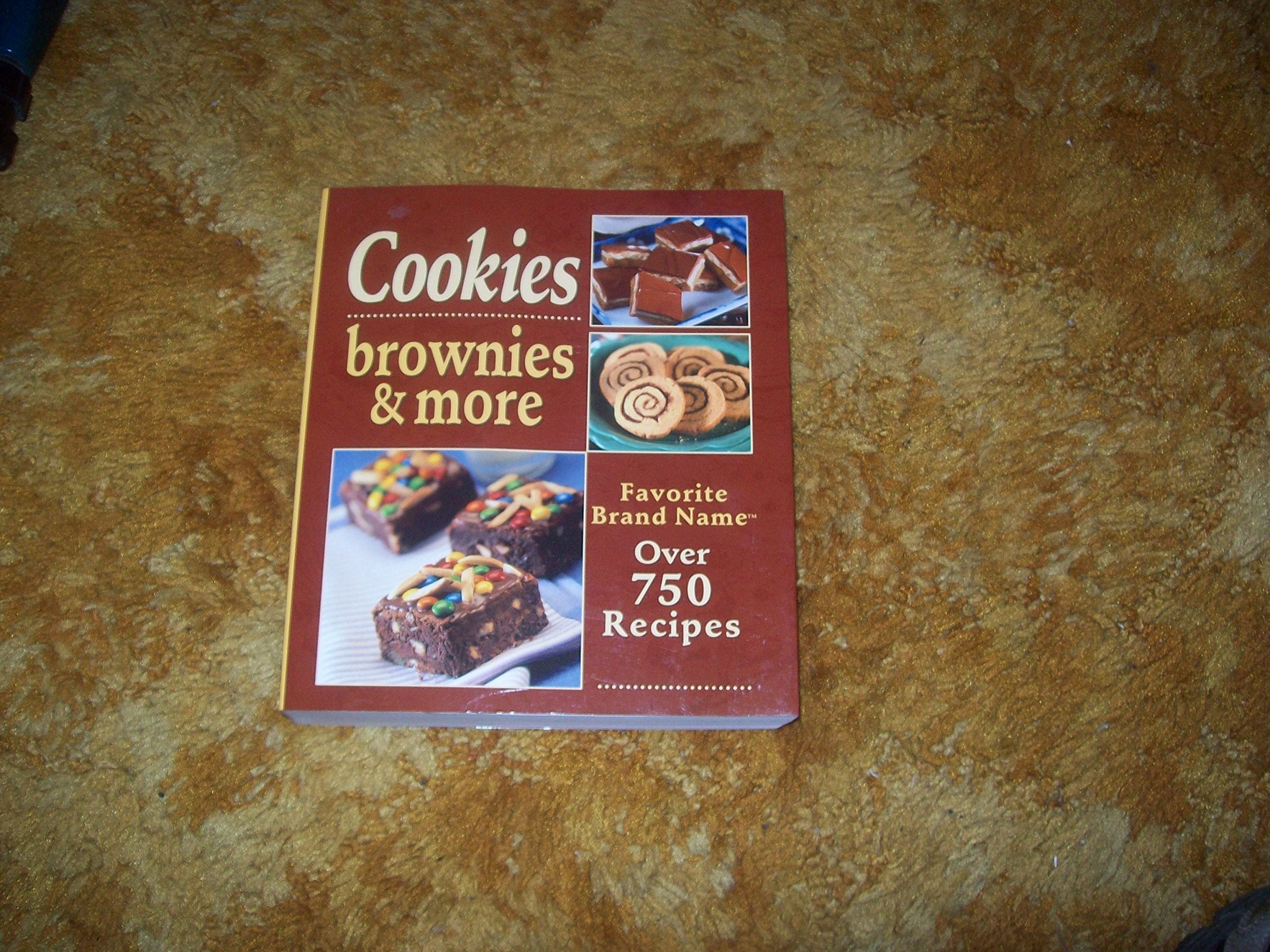 Cookies, Brownies & More (Ultimate Cookbooks),Used