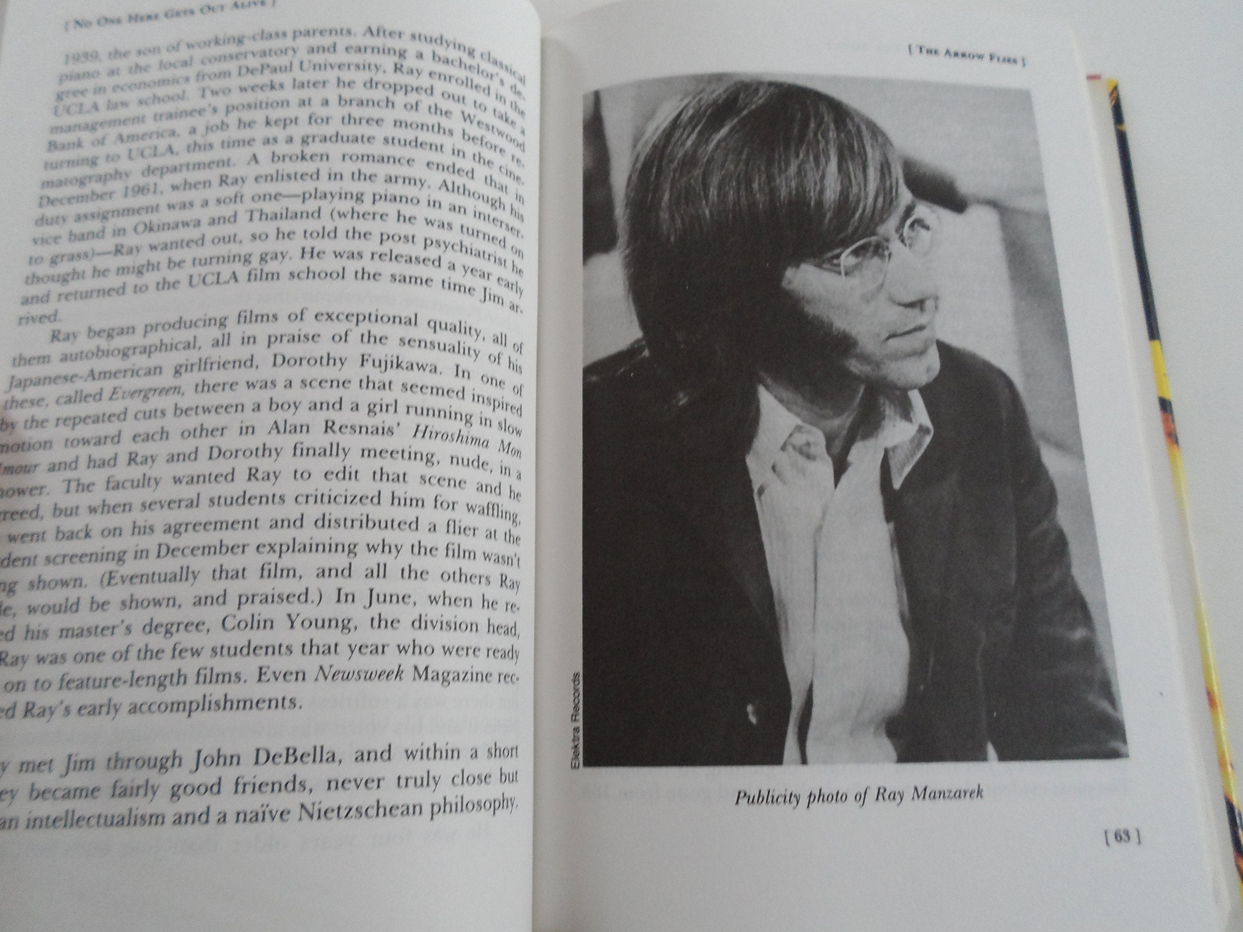 No One Here Gets Out Alive: The Celebrated Biography Of Jim Morrison,New