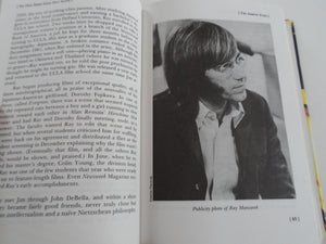 No One Here Gets Out Alive: The Celebrated Biography Of Jim Morrison,New