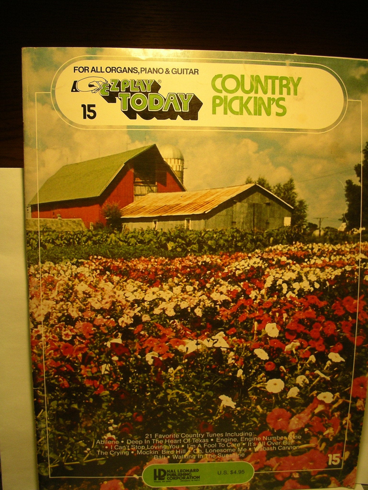 Country Pickin's: EZ Play Today Volume 15,Used