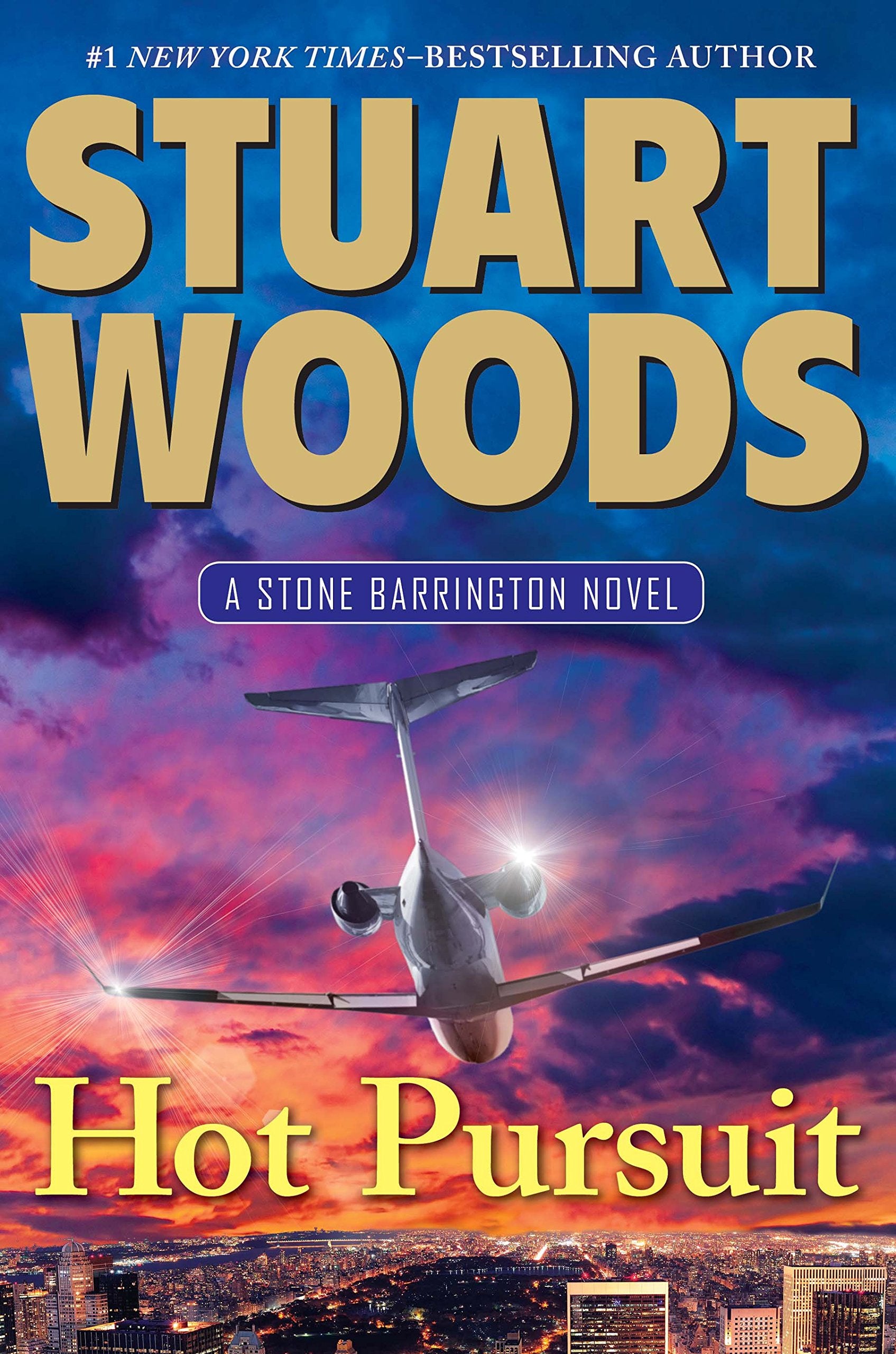 Hot Pursuit (A Stone Barrington Novel),Used