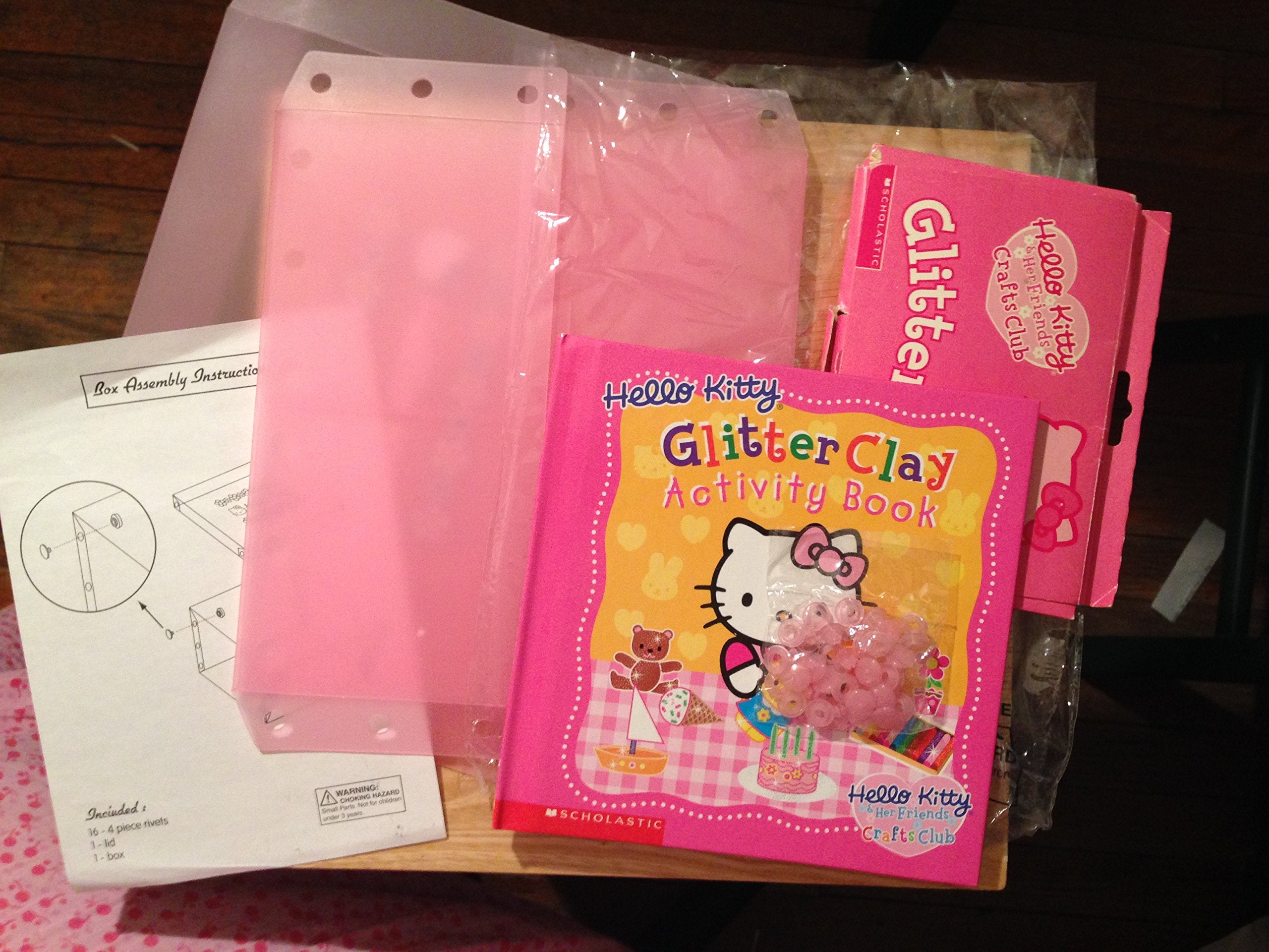Hello Kitty: Glitter Clay Activity Book,Used