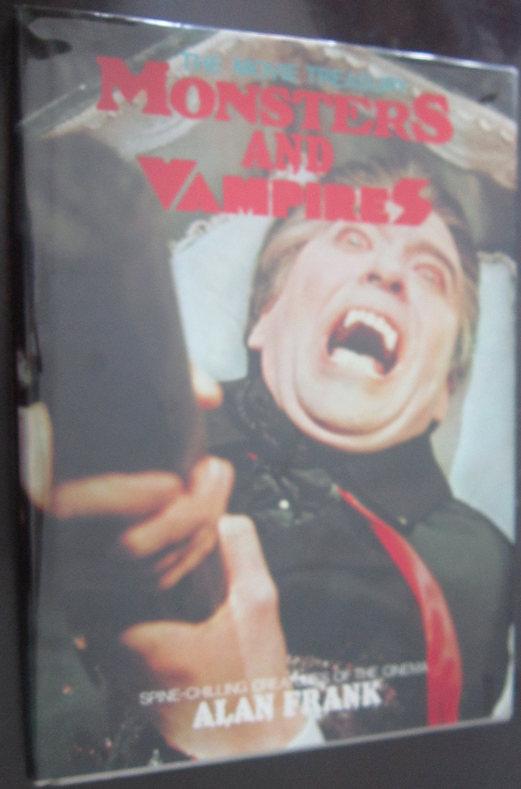 Monsters & Vampires (The Movie Treasury),New