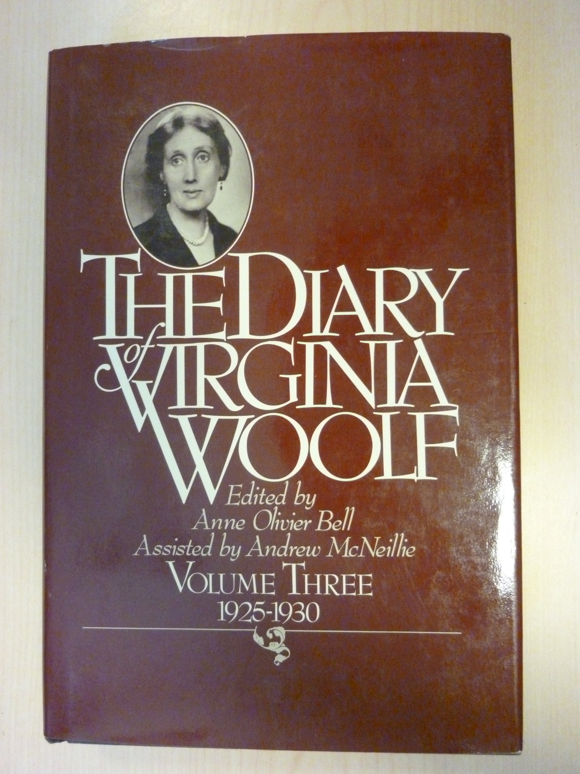 The Diary of Virginia Woolf, Vol. 3: 192530,Used