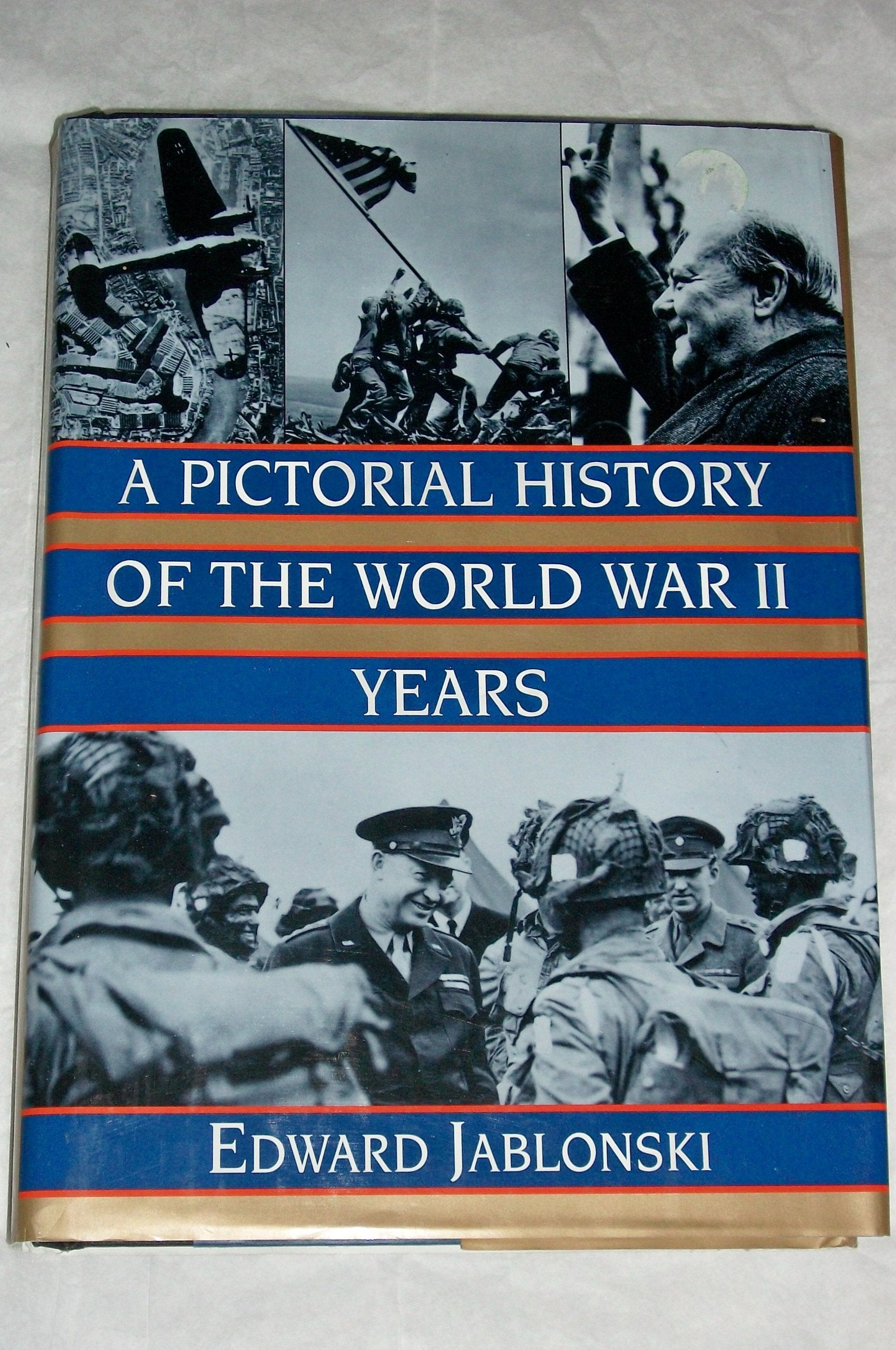 A Pictorial History Of The World War Ii Years,Used