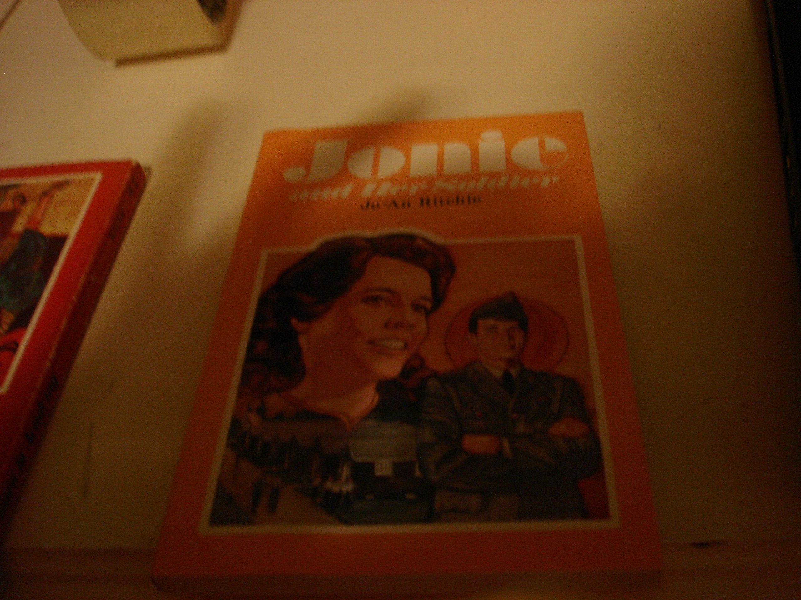 Jonie and Her Soldier (The Jonie Series),Used